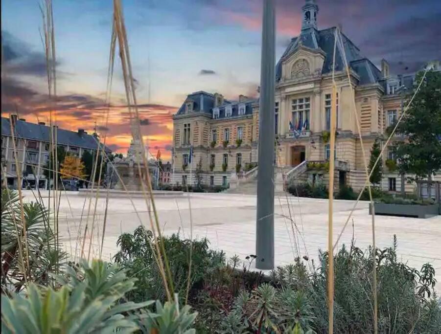 Maisonette Avec Jardin エヴルー エクステリア 写真