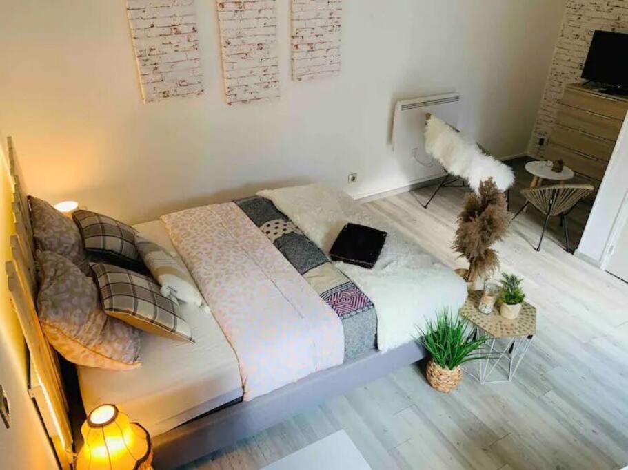 Maisonette Avec Jardin エヴルー エクステリア 写真